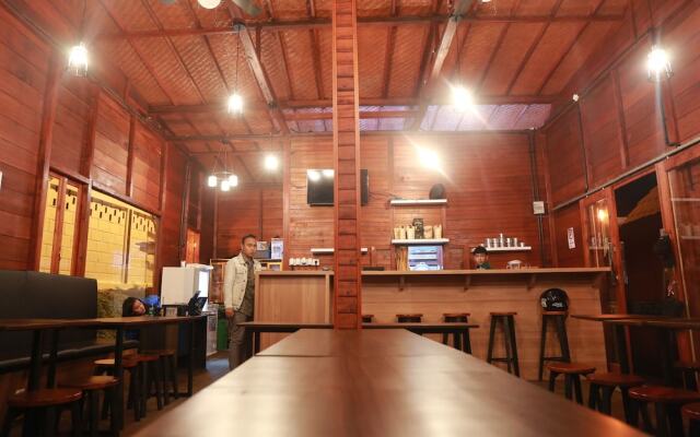 Swarga Lodge and Homestay