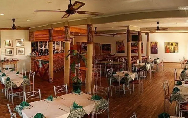 Waterfront Lodge