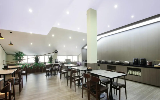 Hanting Hotel He Hai University