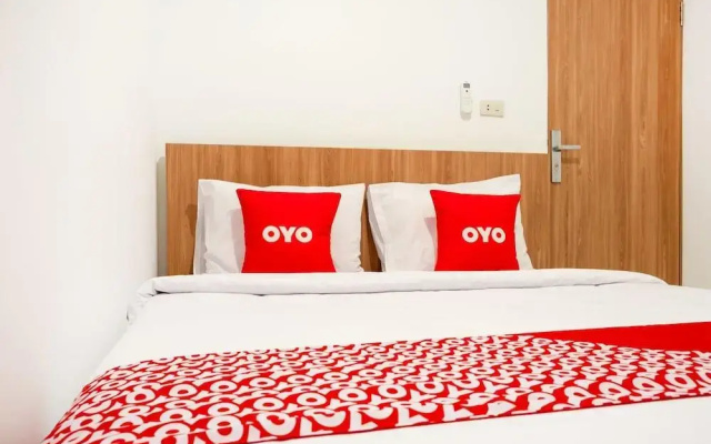 33 Avenue by OYO Rooms
