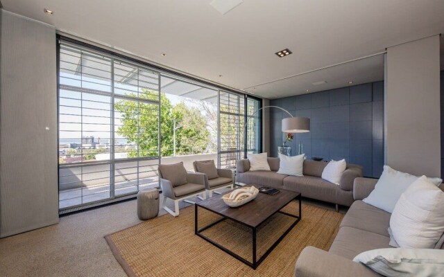 Loader Villa