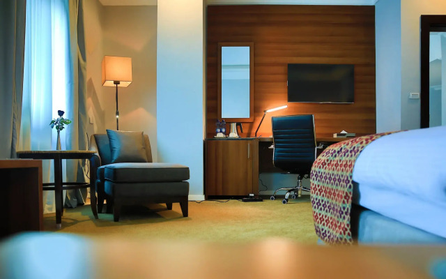 Swiss Inn Nexus Hotel