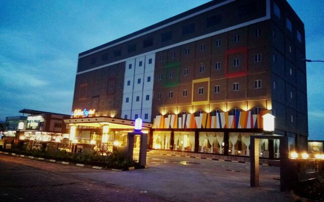 The Golden Bay Hotel Batam