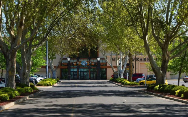 Best Western Ahtanum Inn