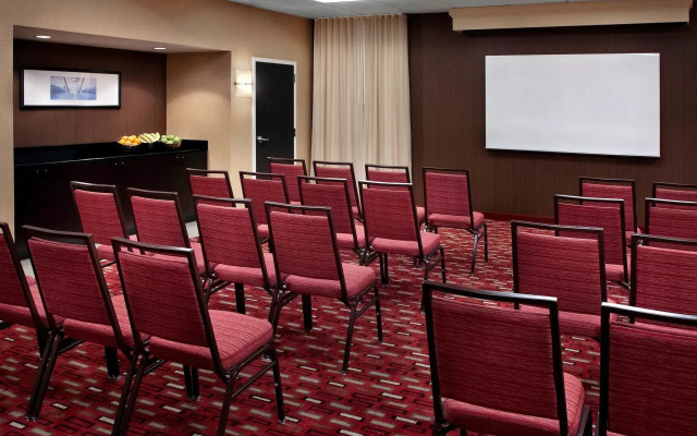 Sonesta Select Newark Christiana Mall