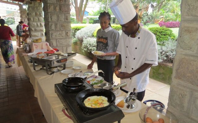 Amani Gardens Inn