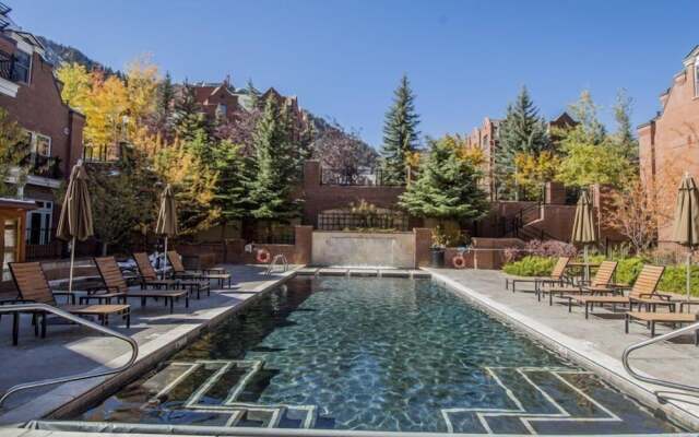Aspen Mountain Residences 2 Bedroom Luxury Residence Club Condo