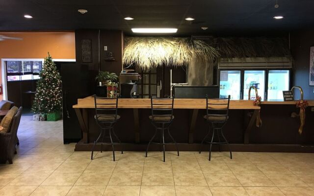 Tropical Inn Palm Bay