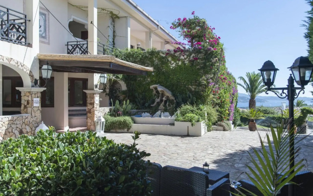 Palau Resort