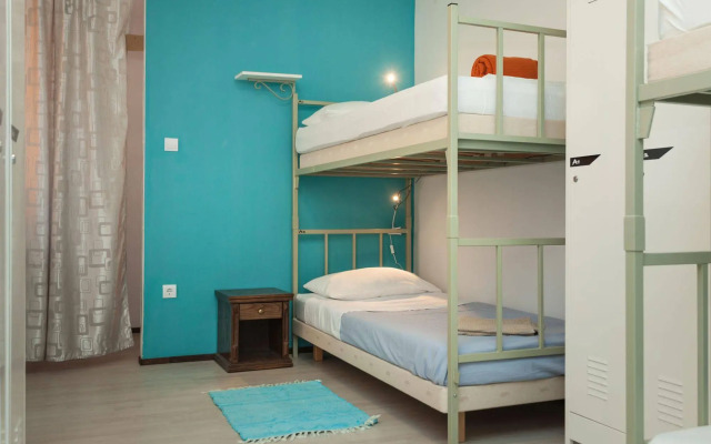Roundabout Hostel - hostel