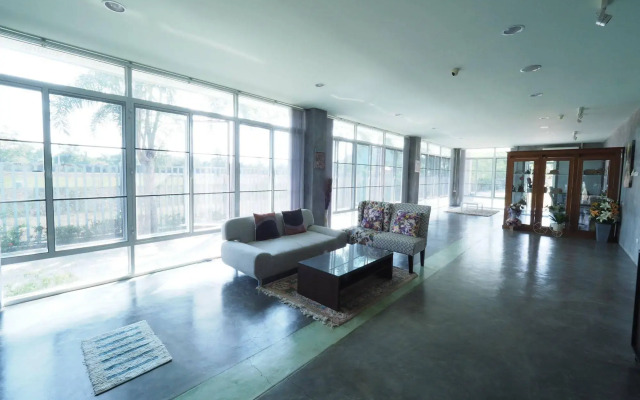 Prannary Pool Villa