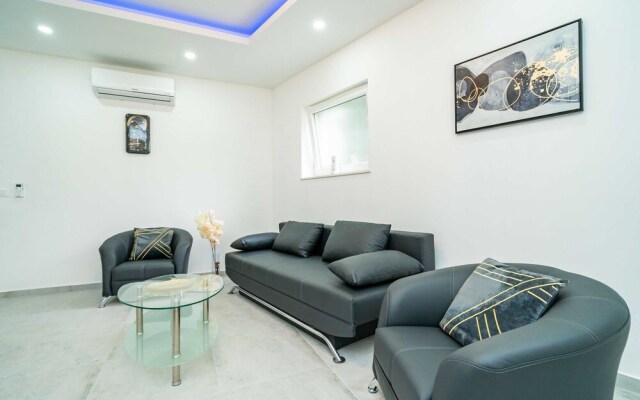 Hidden Gem Apartment