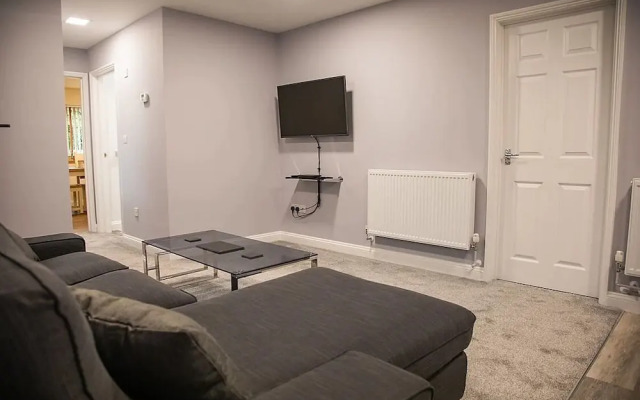 The Annexe @ Elmbank - Adults Only