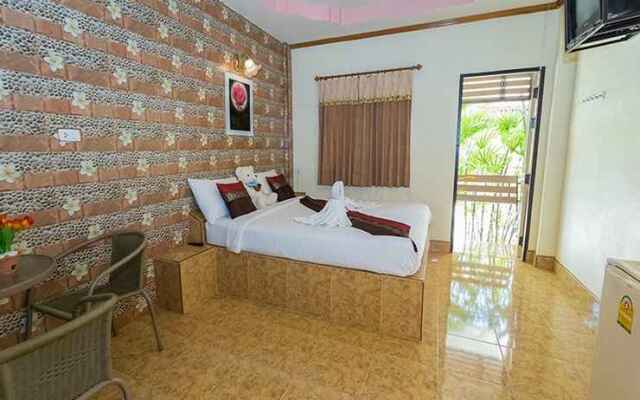 Baan Suan Rim Nam Resort
