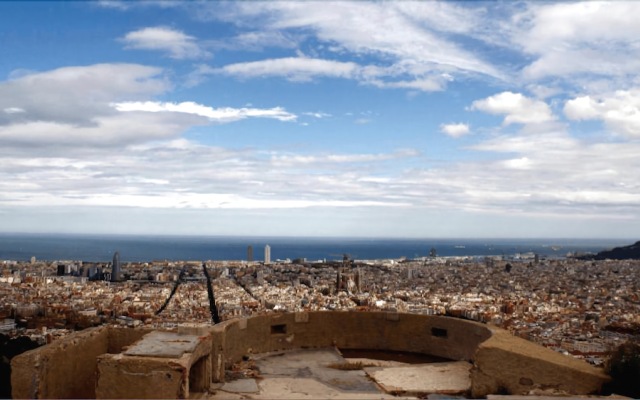 Comfortable Apartment Park Guell