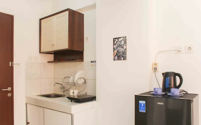 Chic and Cozy Studio at Riverview Jababeka Apartment