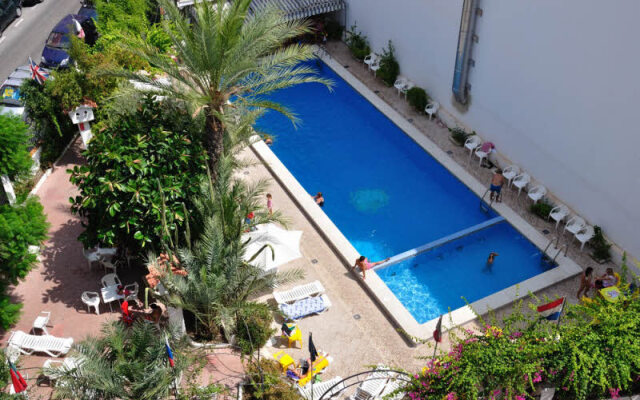Medina Hoteles