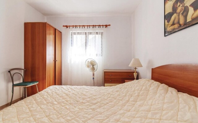 Nice Home in Pag With Wifi and 2 Bedrooms