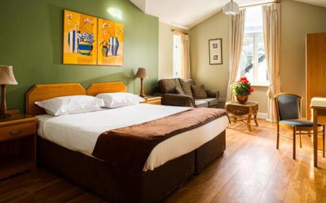 The Oystercatcher Lodge Guest House