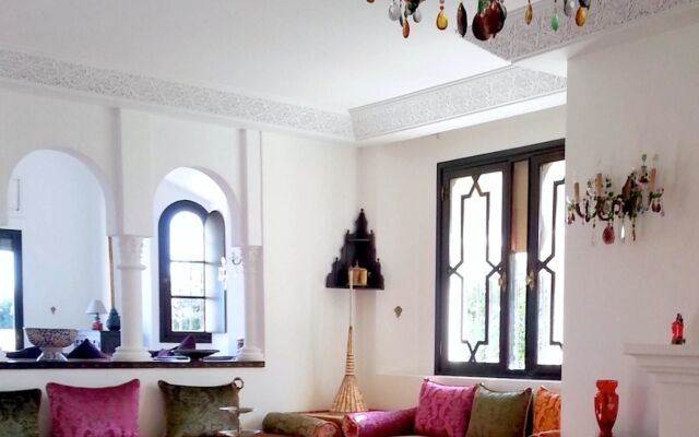 Villa With 6 Bedrooms in Marrakech, With Private Pool, Enclosed Garden