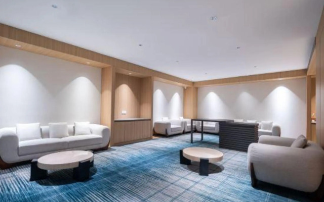 Junyi Dynasty Hotel