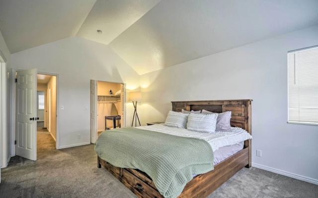 Spacious Cottonwood Heights Home: Ski Nearby!