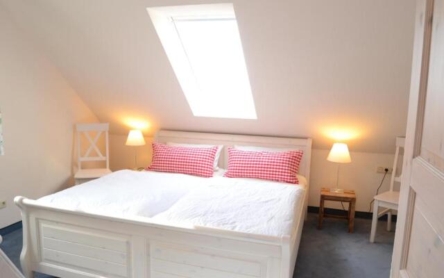 Ferienhaus Boddenkiek mit Wasserblick in Seedorf