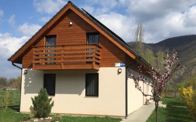 Dunazug Apartmanház