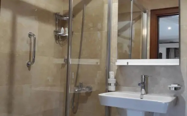 Sonef House Hotel