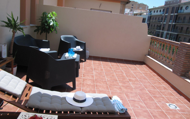 Life Apartments Alameda Colon
