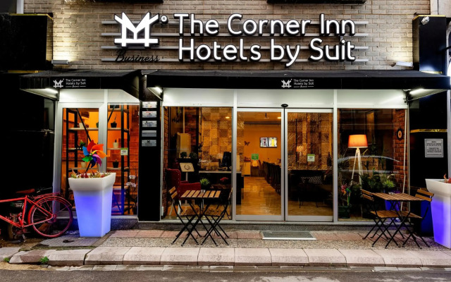 The Corner Inn Hotels By Suit