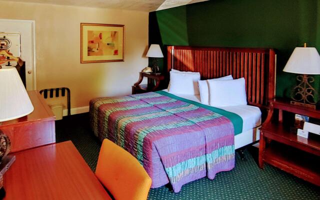 Rodeway Inn Maingate
