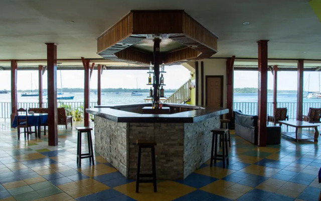Los Balcones Over The Sea Hotel