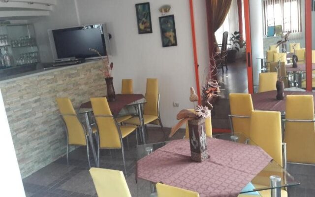 Hotel Rai Shumen