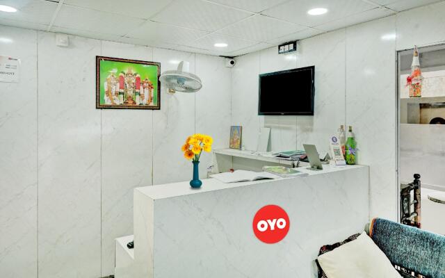 Eesha Ncore Rooms by Oyo
