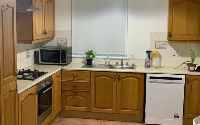 Room-two Rooms Total 5 Persons max