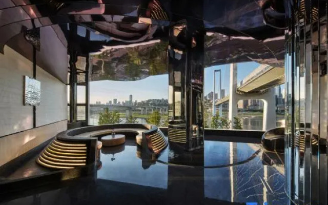 Yolo Private Soup Hot Spring Designer Hotel