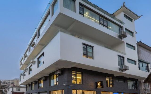 Xiao-zhu Zen buddhist lodge