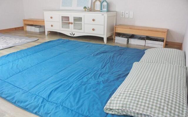 Jeju Manon Unshared House Pension