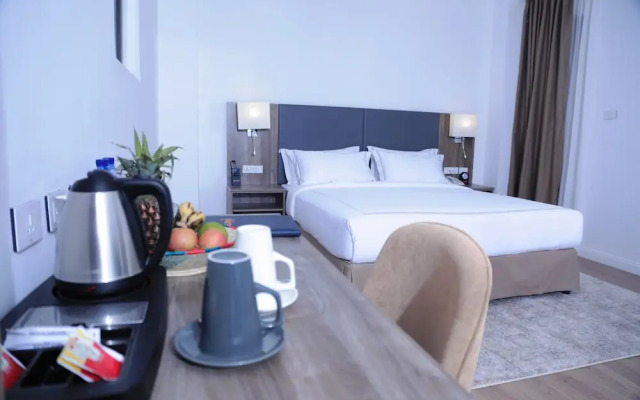 Elmo's Hotel