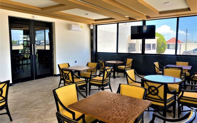 Kavia Meoqui Hotel & Suites