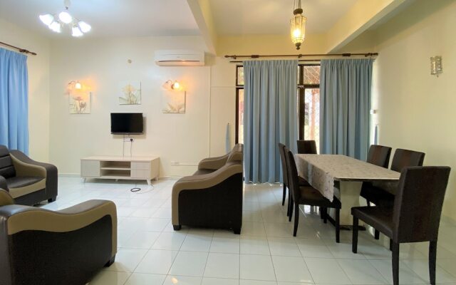 Oyo 90199 Homely&cozy House