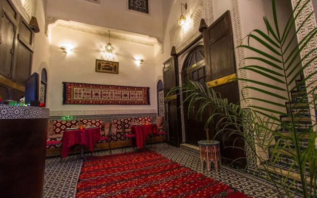Room-riad Taha - Roukia Room