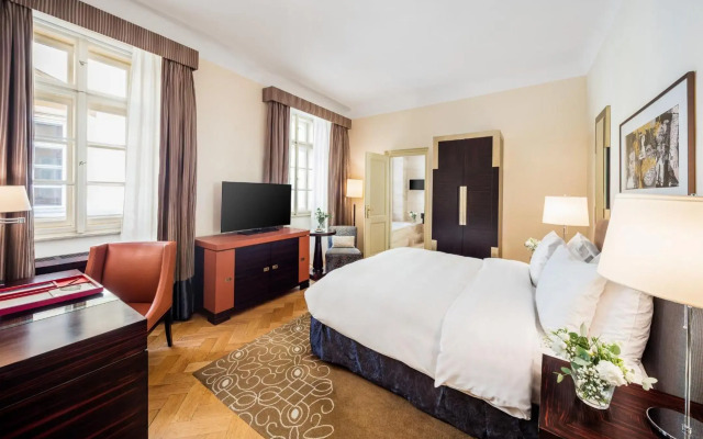 Mandarin Oriental, Prague