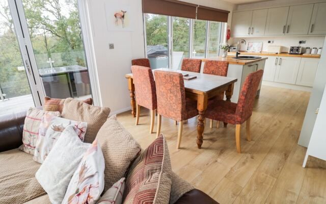 Number 10 Lime Lodge