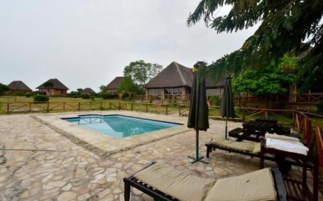 Ihamba Lakeside Safari Lodge