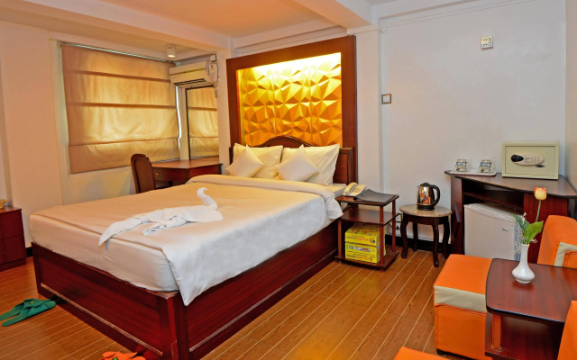 Clover Hotel