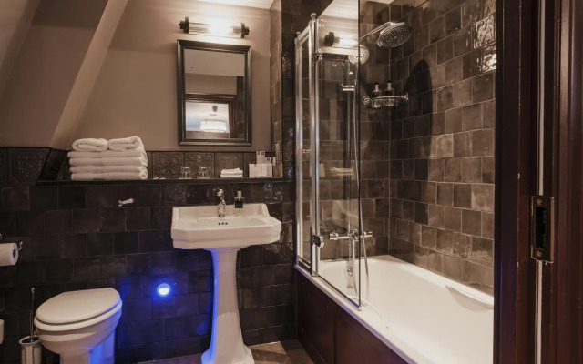 The Sanctuary House Hotel