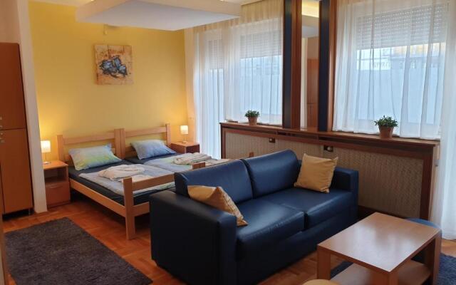 Spirit Hostel and Apartments