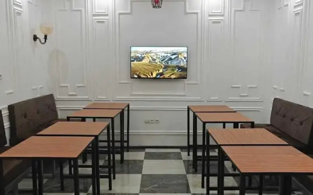 RHÔ Résidence Hôtelière Ôkèrè-Ôburu